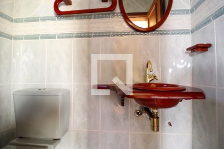 Casa à venda com 372m², 4 quartos e 2 vagasLavabo