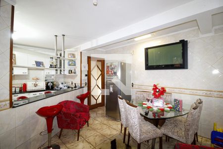 Casa à venda com 372m², 4 quartos e 2 vagasCozinha