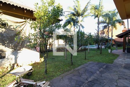 Casa à venda com 372m², 4 quartos e 2 vagasQuintal