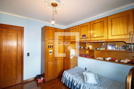 Casa à venda com 372m², 4 quartos e 2 vagasQuarto 2