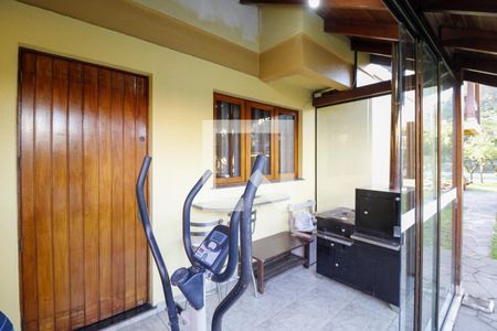 Casa à venda com 372m², 4 quartos e 2 vagasQuintal