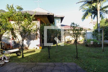 Casa à venda com 372m², 4 quartos e 2 vagasQuarto 2 - Vista