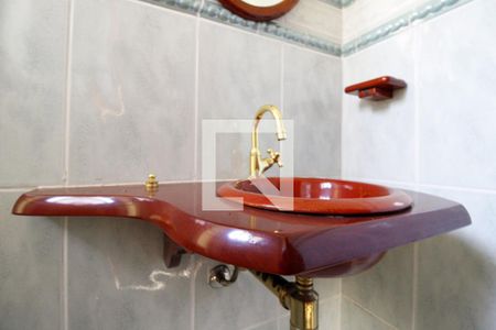 Casa à venda com 372m², 4 quartos e 2 vagasLavabo