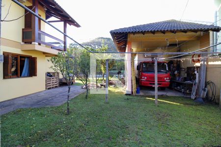 Casa à venda com 372m², 4 quartos e 2 vagasQuintal