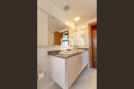 Apartamento para alugar com 105m², 3 quartos e 2 vagasBanheiro Social