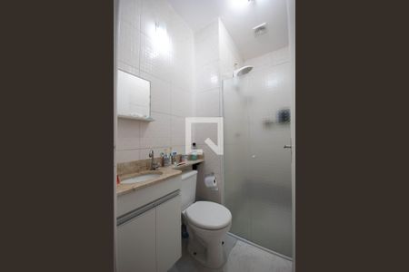 Casa de condomínio para alugar com 56m², 2 quartos e 1 vaga Casa de condomínio para alugar com 56m², 2 quartos e 1 vagaBanheiro