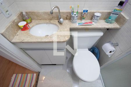 Casa de condomínio para alugar com 56m², 2 quartos e 1 vaga Casa de condomínio para alugar com 56m², 2 quartos e 1 vagaBanheiro