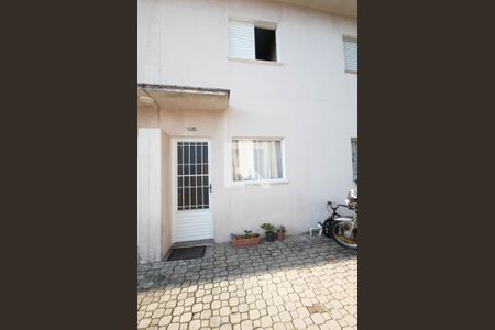 Casa de condomínio para alugar com 56m², 2 quartos e 1 vaga Casa de condomínio para alugar com 56m², 2 quartos e 1 vagaFachada do bloco