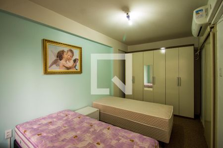 Quarto 1 de apartamento para alugar com 2 quartos, 53m² em Jardim Botânico, Porto Alegre