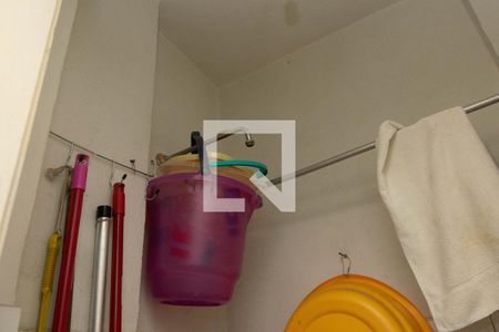 Apartamento à venda com 93m², 3 quartos e sem vaga Apartamento à venda com 93m², 3 quartos e sem vagaBanheiro de Serviço