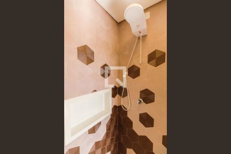 Apartamento para alugar com 70m², 2 quartos e 1 vaga Apartamento para alugar com 70m², 2 quartos e 1 vagaBanheiro da Suíte