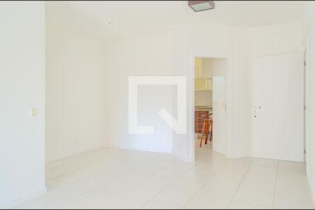 Sala  de apartamento para alugar com 3 quartos, 87m² em Itacorubi, Florianópolis