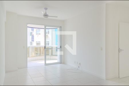 Sala  de apartamento para alugar com 3 quartos, 87m² em Itacorubi, Florianópolis