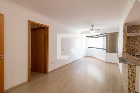 Sala de apartamento para alugar com 1 quarto, 50m² em Jardim, Santo André