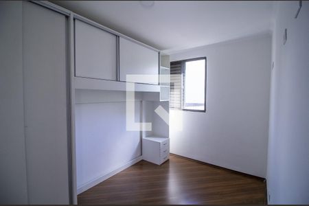 Quarto 2 de apartamento para alugar com 2 quartos, 52m² em Cidade Satélite Santa Bárbara, São Paulo