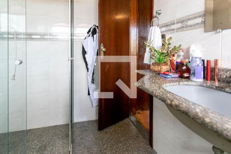 Casa à venda com 258m², 4 quartos e 4 vagas Casa à venda com 258m², 4 quartos e 4 vagasBanheiro da Suíte 2