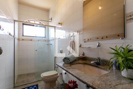 Casa à venda com 258m², 4 quartos e 4 vagas Casa à venda com 258m², 4 quartos e 4 vagasBanheiro da Suíte 1