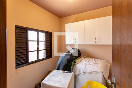 Casa à venda com 258m², 4 quartos e 4 vagas Casa à venda com 258m², 4 quartos e 4 vagasQuarto de Serviço