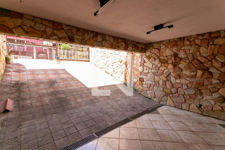 Casa à venda com 258m², 4 quartos e 4 vagas Casa à venda com 258m², 4 quartos e 4 vagasGaragem