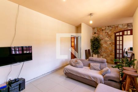 Sala de casa à venda com 4 quartos, 258m² em Santa Amelia, Belo Horizonte