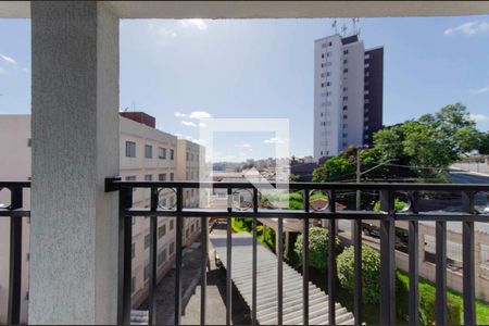 Vista Sala e Cozinha de apartamento para alugar com 2 quartos, 40m² em Vila Marieta, São Paulo