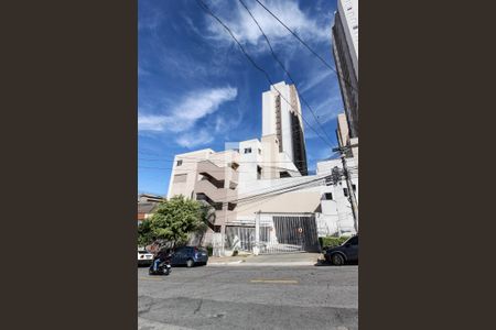 Apartamento à venda com 40m², 2 quartos e 1 vaga Apartamento à venda com 40m², 2 quartos e 1 vagaFachada