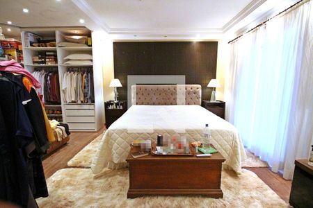 Casa à venda com 700m², 4 quartos e 3 vagasQuarto 3 (suíte)