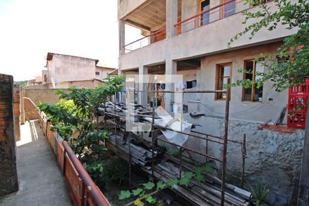 Casa à venda com 700m², 4 quartos e 3 vagasQuintal