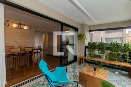 Apartamento à venda com 145m², 3 quartos e 3 vagasVaranda Gourmet