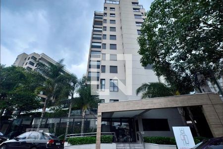 Apartamento à venda com 145m², 3 quartos e 3 vagasFachada