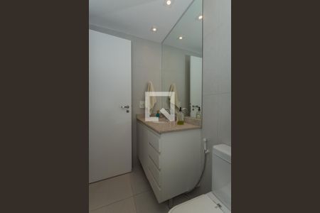 Apartamento à venda com 145m², 3 quartos e 3 vagasBanheiro da Suíte 2