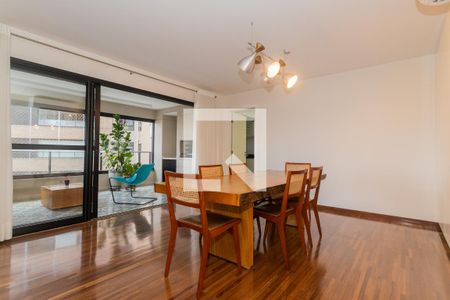 Apartamento à venda com 145m², 3 quartos e 3 vagasSala