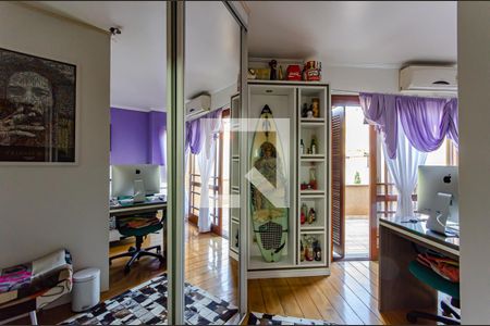 Casa à venda com 389m², 3 quartos e 3 vagasQuarto 2