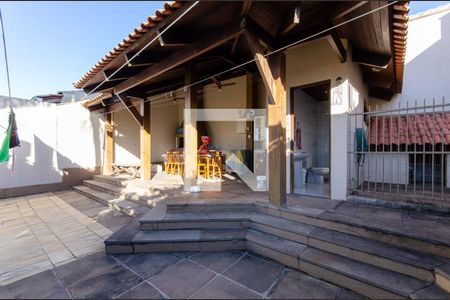 Casa à venda com 389m², 3 quartos e 3 vagasChurrasqueira