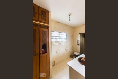 Casa à venda com 462m², 2 quartos e 7 vagas