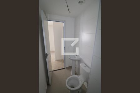 Banheiro de apartamento para alugar com 1 quarto, 38m² em Jardim Adutora, São Paulo