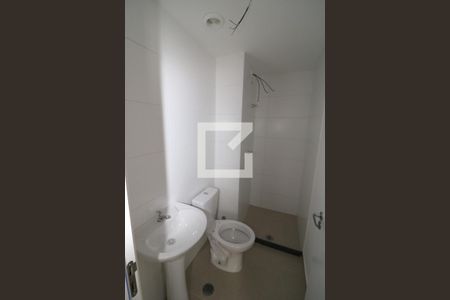 Banheiro de apartamento para alugar com 1 quarto, 38m² em Jardim Adutora, São Paulo