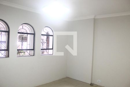 Sala de casa para alugar com 3 quartos, 132m² em Vila Pedra Branca, São Paulo