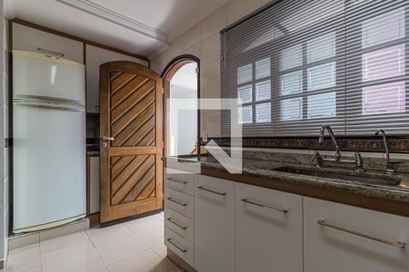 Casa à venda com 360m², 4 quartos e 7 vagasCozinha - Cs1