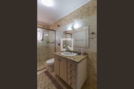 Casa à venda com 360m², 4 quartos e 7 vagasBanheiro - Cs2