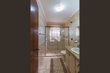 Casa à venda com 360m², 4 quartos e 7 vagasBanheiro - Cs2