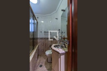 Casa à venda com 360m², 4 quartos e 7 vagasBanheio da Suite - Cs1