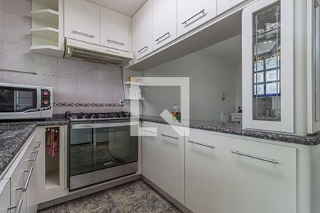 Casa à venda com 360m², 4 quartos e 7 vagasCozinha - Cs2