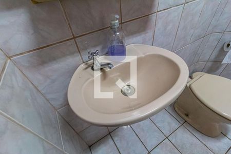 Casa à venda com 360m², 4 quartos e 7 vagasBanheiro da Garagem - Pia