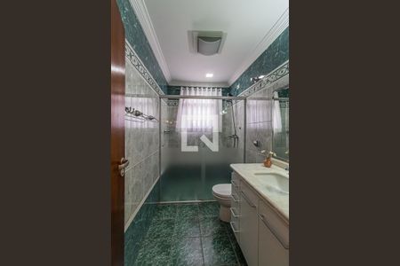 Casa à venda com 360m², 4 quartos e 7 vagasBanheiro - Cs1