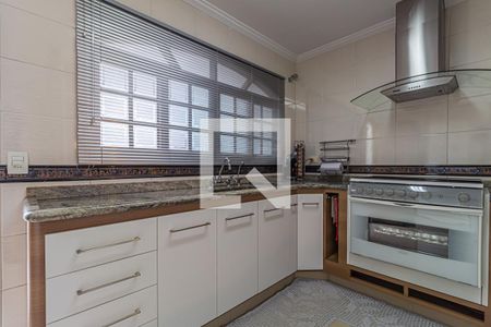 Casa à venda com 360m², 4 quartos e 7 vagasCozinha - Cs1