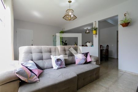 Sala de estar de casa para alugar com 4 quartos, 256m² em Jardim Monte Alegre, São Paulo