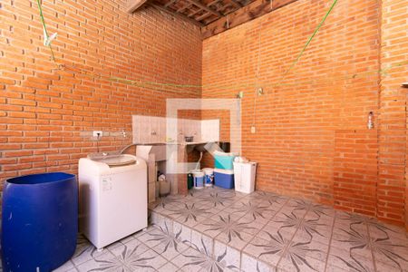 Casa à venda com 250m², 6 quartos e 4 vagas Casa à venda com 250m², 6 quartos e 4 vagasÁrea de Serviço