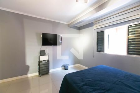 Casa à venda com 250m², 6 quartos e 4 vagas Casa à venda com 250m², 6 quartos e 4 vagasQuarto 1