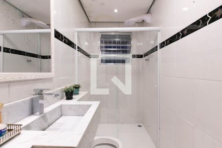 Casa à venda com 250m², 6 quartos e 4 vagas Casa à venda com 250m², 6 quartos e 4 vagasBanheiro